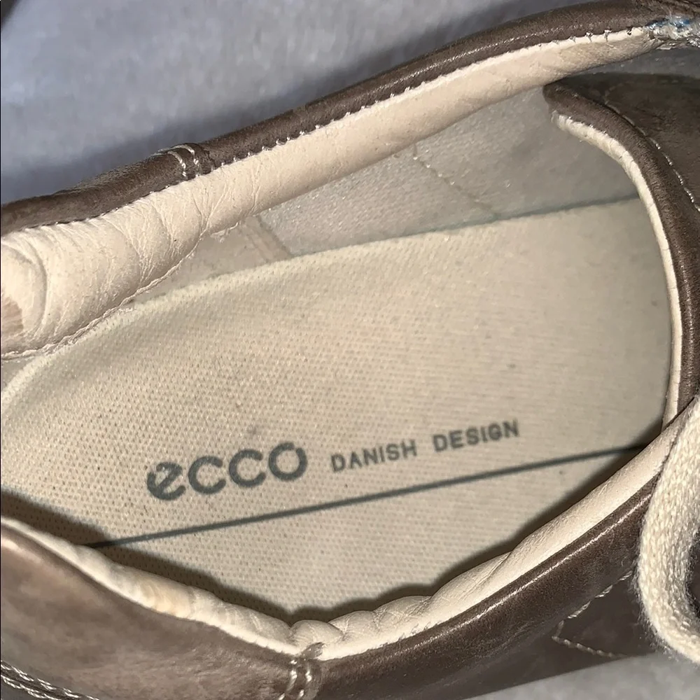 Gently Loved Men's Brown / Tan Leather Sneakers by Ecco Danish Design